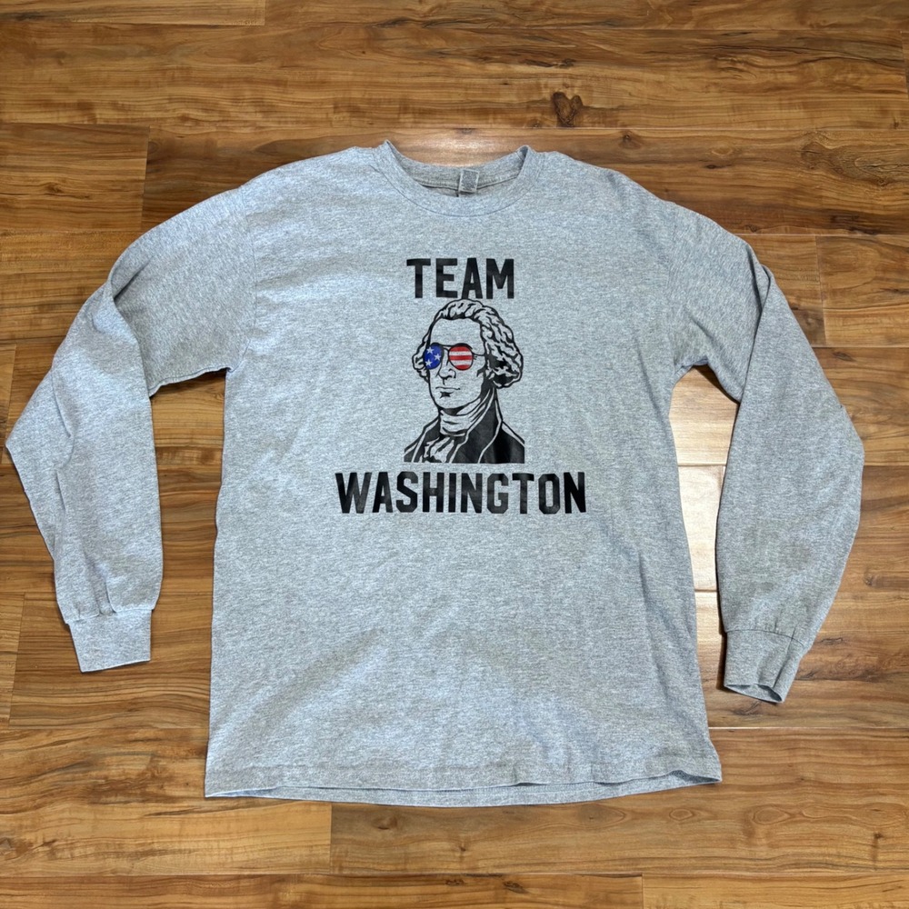 Gildan Team Washington Long Sleeve Patriotic Graphic T-Shirt Medium USA